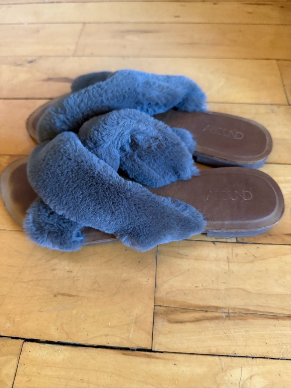 A New Day Gray Faux Fur Knot Slide Sandals Size 7